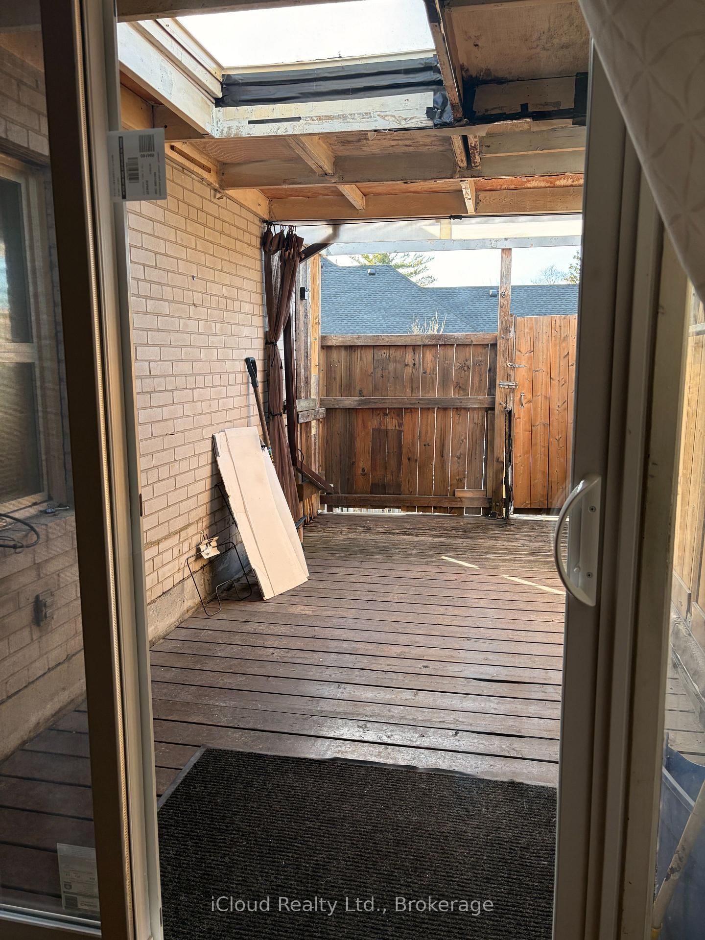 5084 Dundas Street W, Unit 2nd Floor - Photo 8