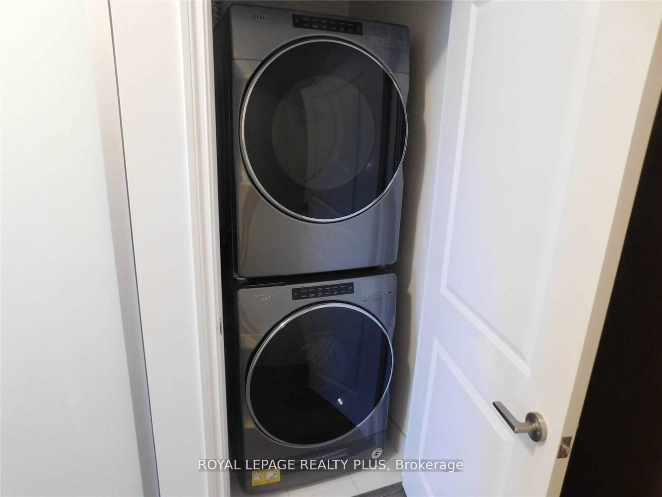 Condo for sale at 208-1050 Main Street, Milton, Ontario, L9T 6H7 - Dempsey - MLS: W12708578