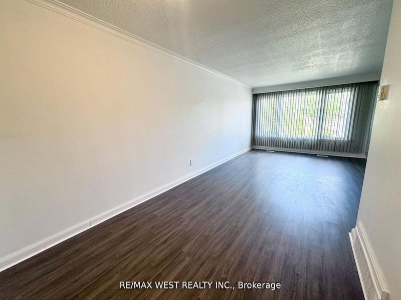 25 Bimini Cres, Toronto, M3N 1S1 | Image 3