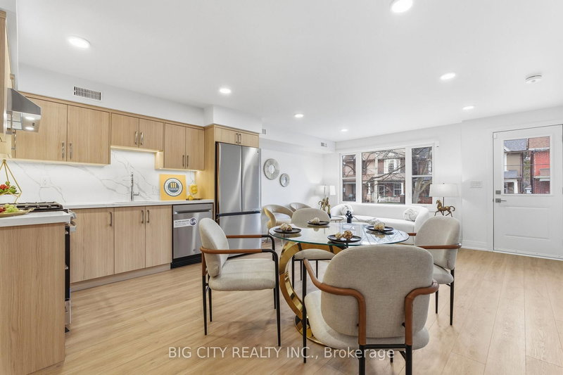 2 - 68 Westholme Ave, Toronto, M6P 3B8 | Image 3