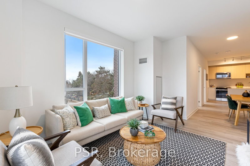 525 - 4365 Bloor St W, Toronto, M9C 1R3 | Image 2