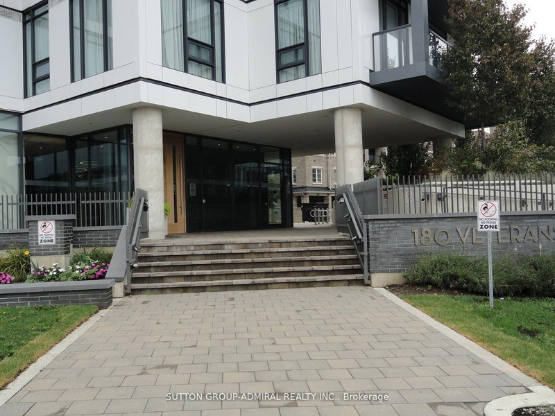 509 - 180 Veterans Dr, Brampton, L7A 5G7 | Image 3