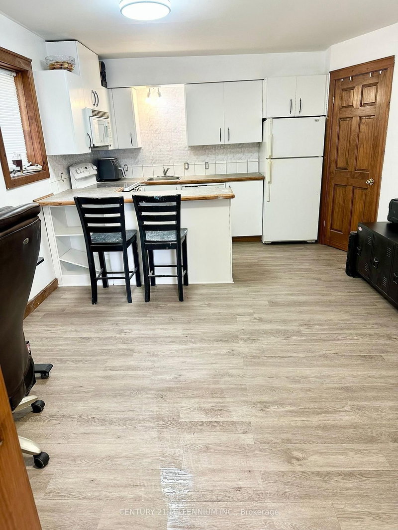 Unit B - 18 First Ave, Orangeville, L9W 1H8 | Image 3