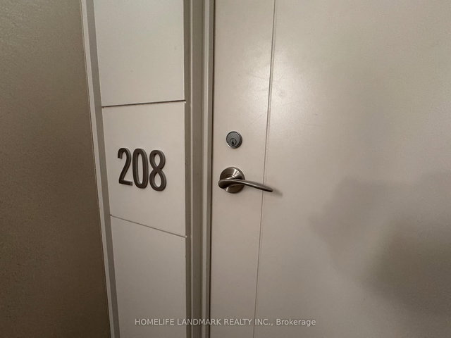 208 - 3091 Dufferin Street