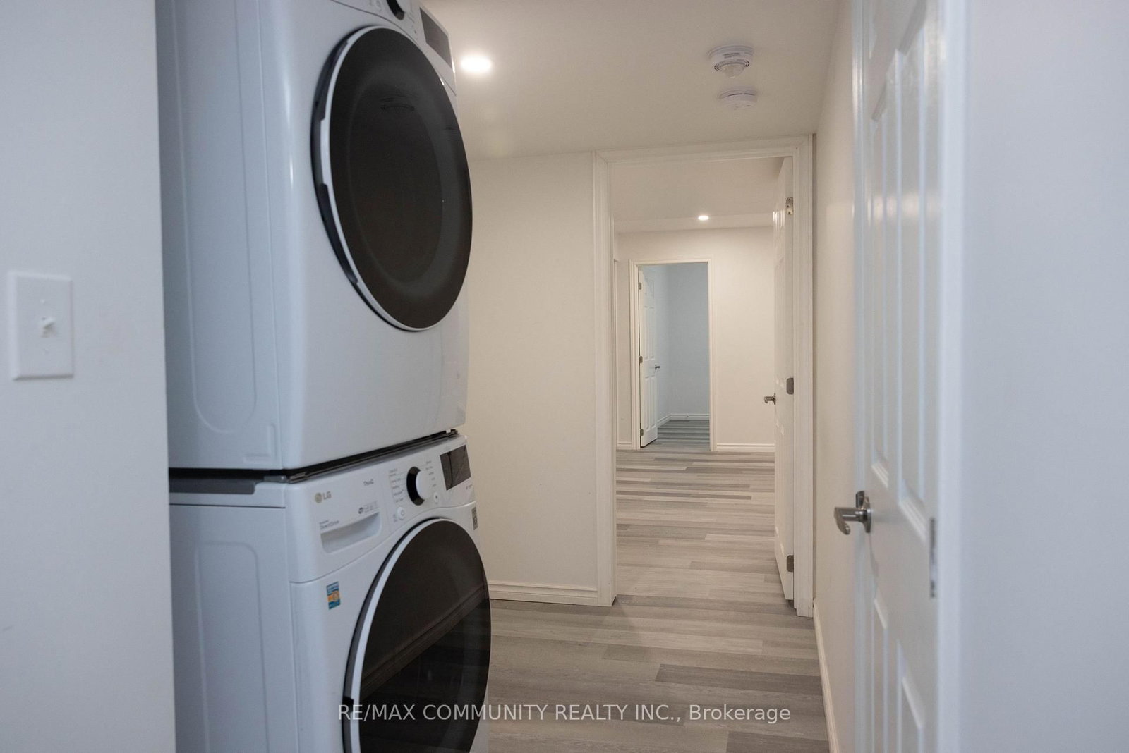 Detached House for lease at 481 Bessborough Drive, Milton, Ontario, L9T 7V1 - Harrison - MLS: W12714470