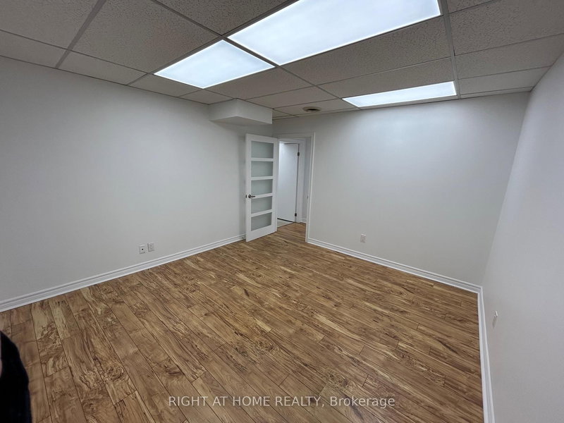 5 - 116 Guelph St, Halton Hills, L7G 4A3 | Image 3