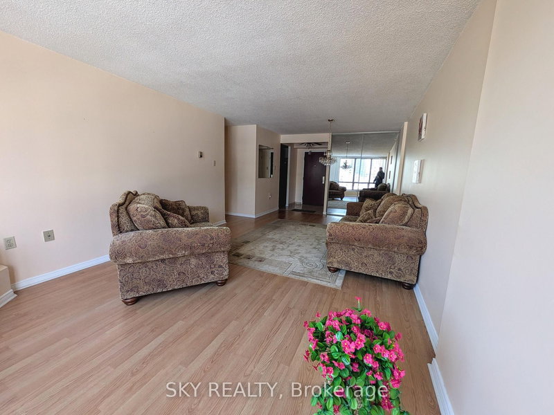 405 - 25 Fairview Rd W, Mississauga, L5B 3Y8 | Image 3