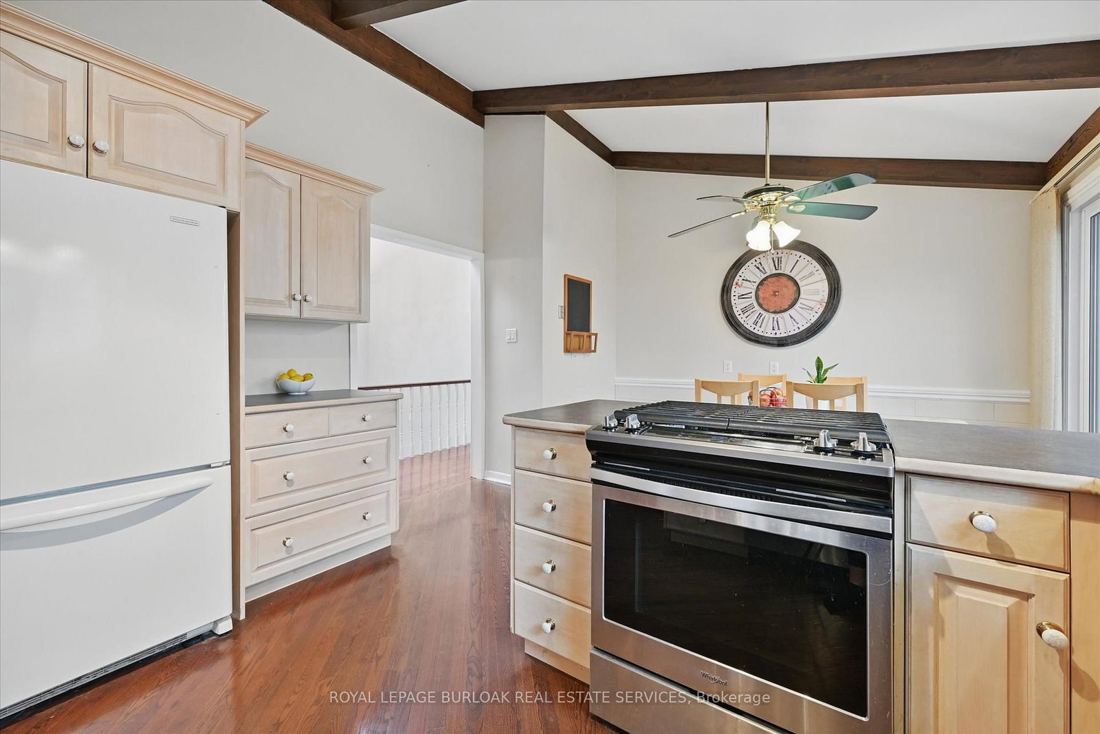 Detached House sold at 768 King Road, Burlington, Ontario, L7T 3K6 - LaSalle - MLS: W12717048