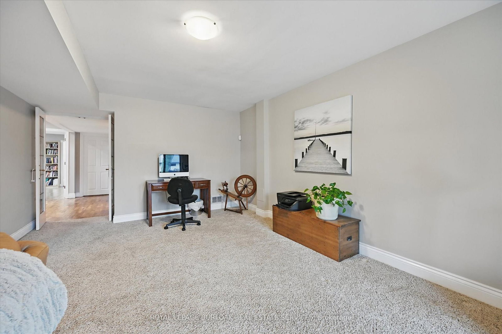 Detached House sold at 768 King Road, Burlington, Ontario, L7T 3K6 - LaSalle - MLS: W12717048