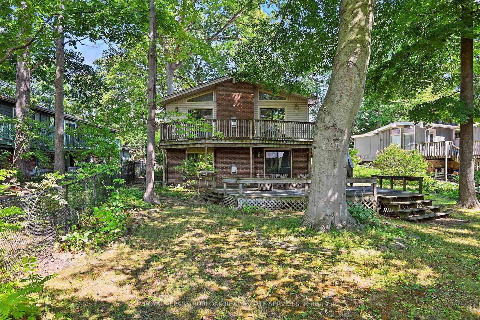 Detached House sold at 768 King Road, Burlington, Ontario, L7T 3K6 - LaSalle - MLS: W12717048