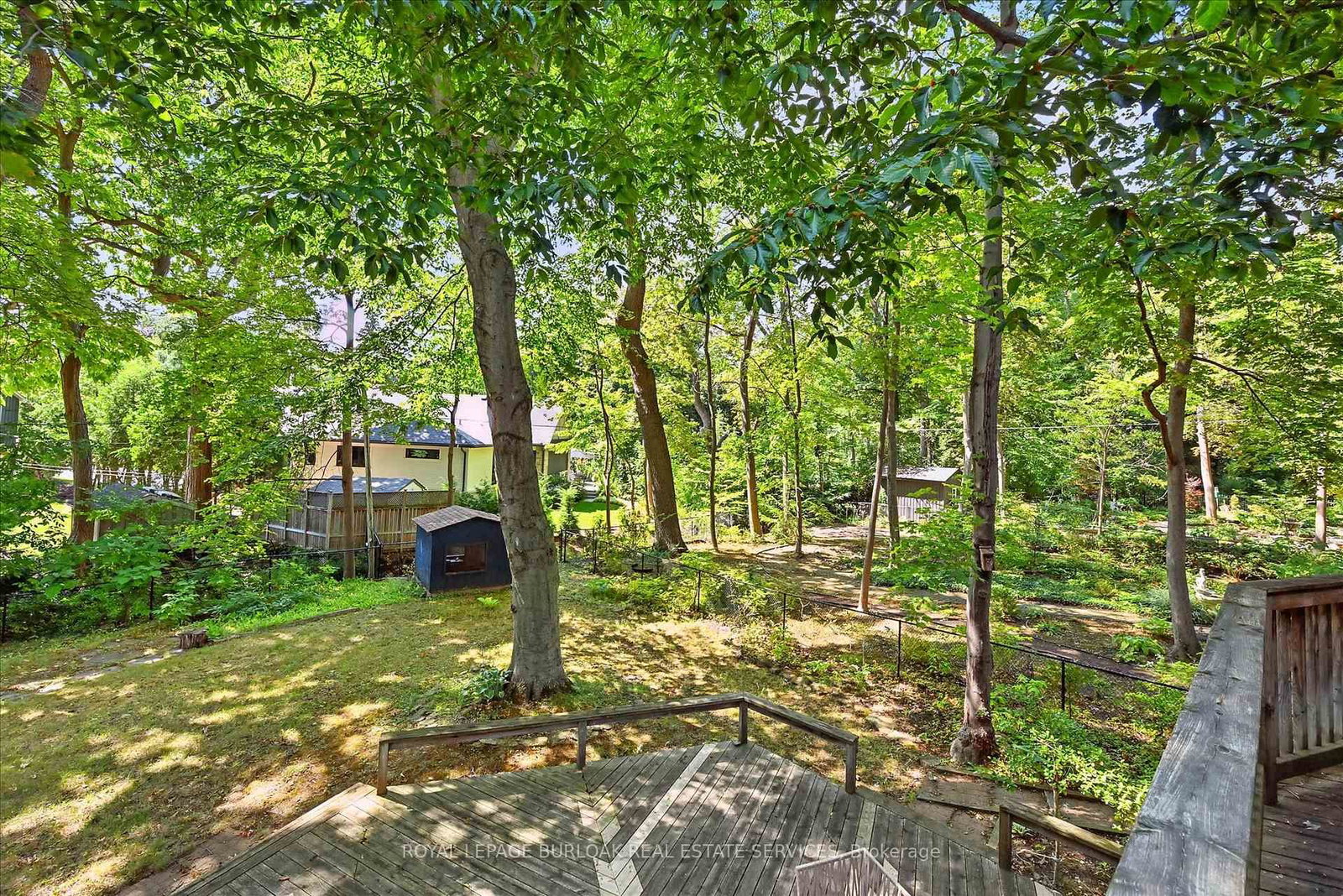 Detached House sold at 768 King Road, Burlington, Ontario, L7T 3K6 - LaSalle - MLS: W12717048