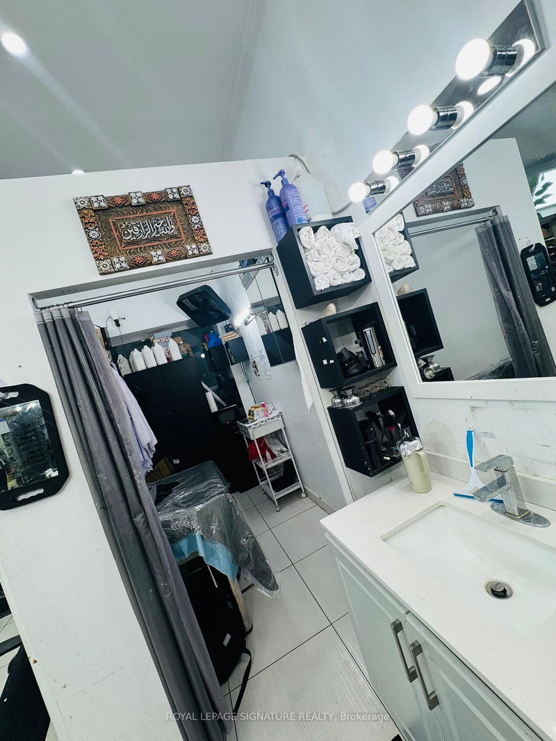 1C13-1C14 (75 & 76) - 7205 Goreway Dr, Mississauga, L4T 2T9 | Image 3