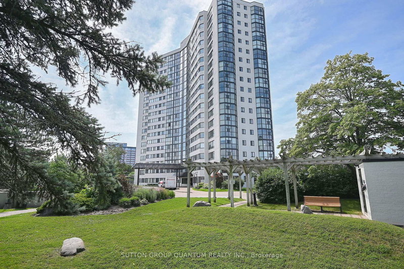 Ph04 - 1360 Rathburn Rd E, Mississauga, L4W 4H4 | Image 3