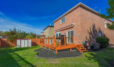 4326 Waterford Crescent — photo 3