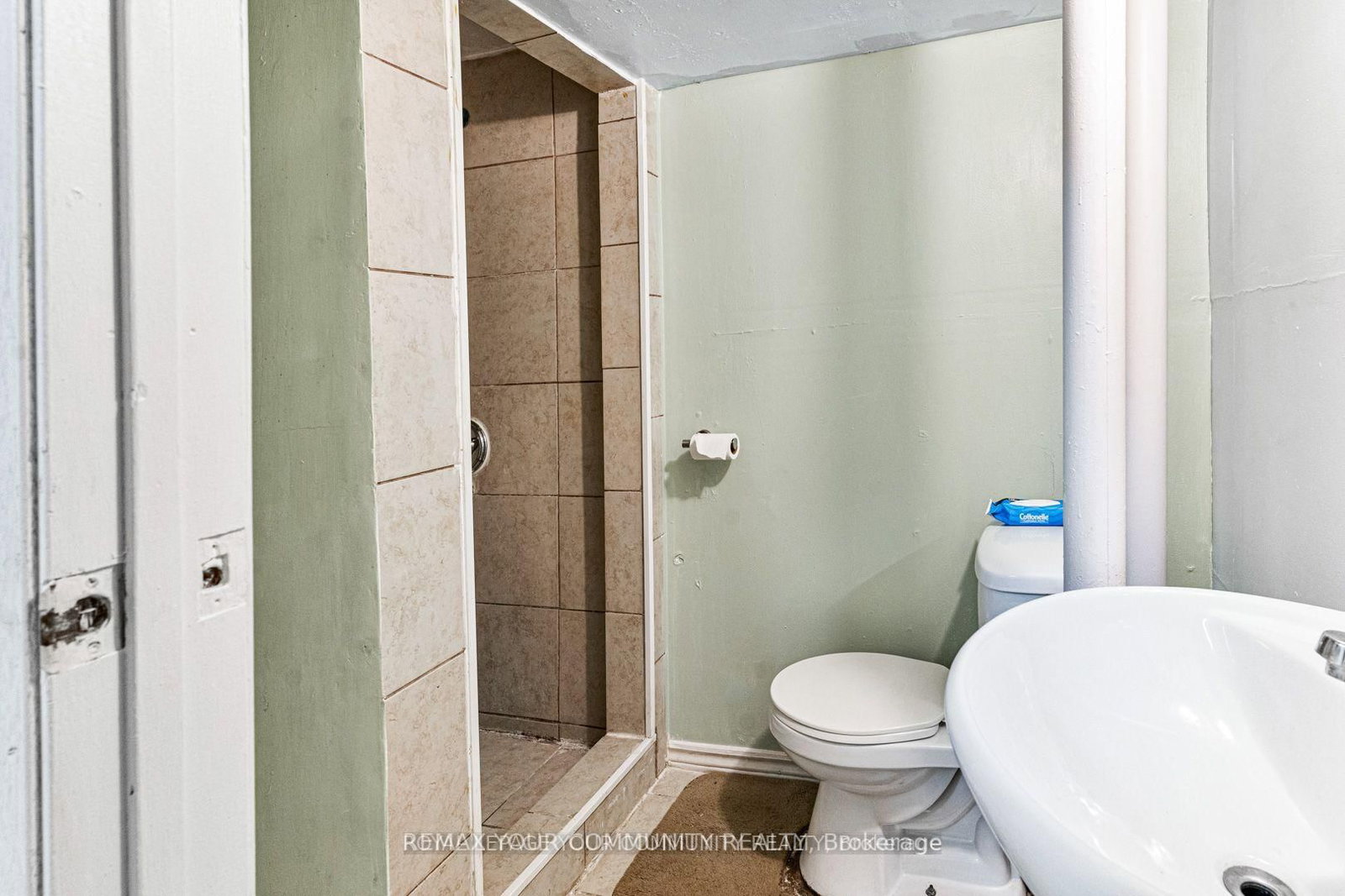 Townhouse for sale at 336 Fleetwood Crescent, Brampton, Ontario, L6T 2E5 - Southgate - MLS: W12720792