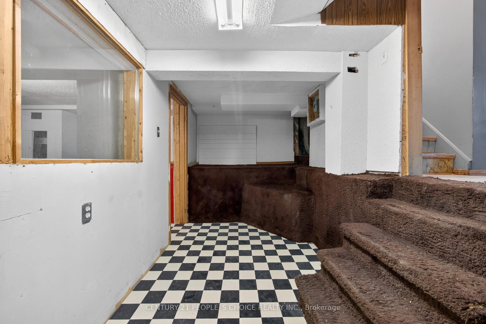 Detached House for sale at 3404 Monica Drive, Mississauga, Ontario, L4T 3E7 - Malton - MLS: W12721444