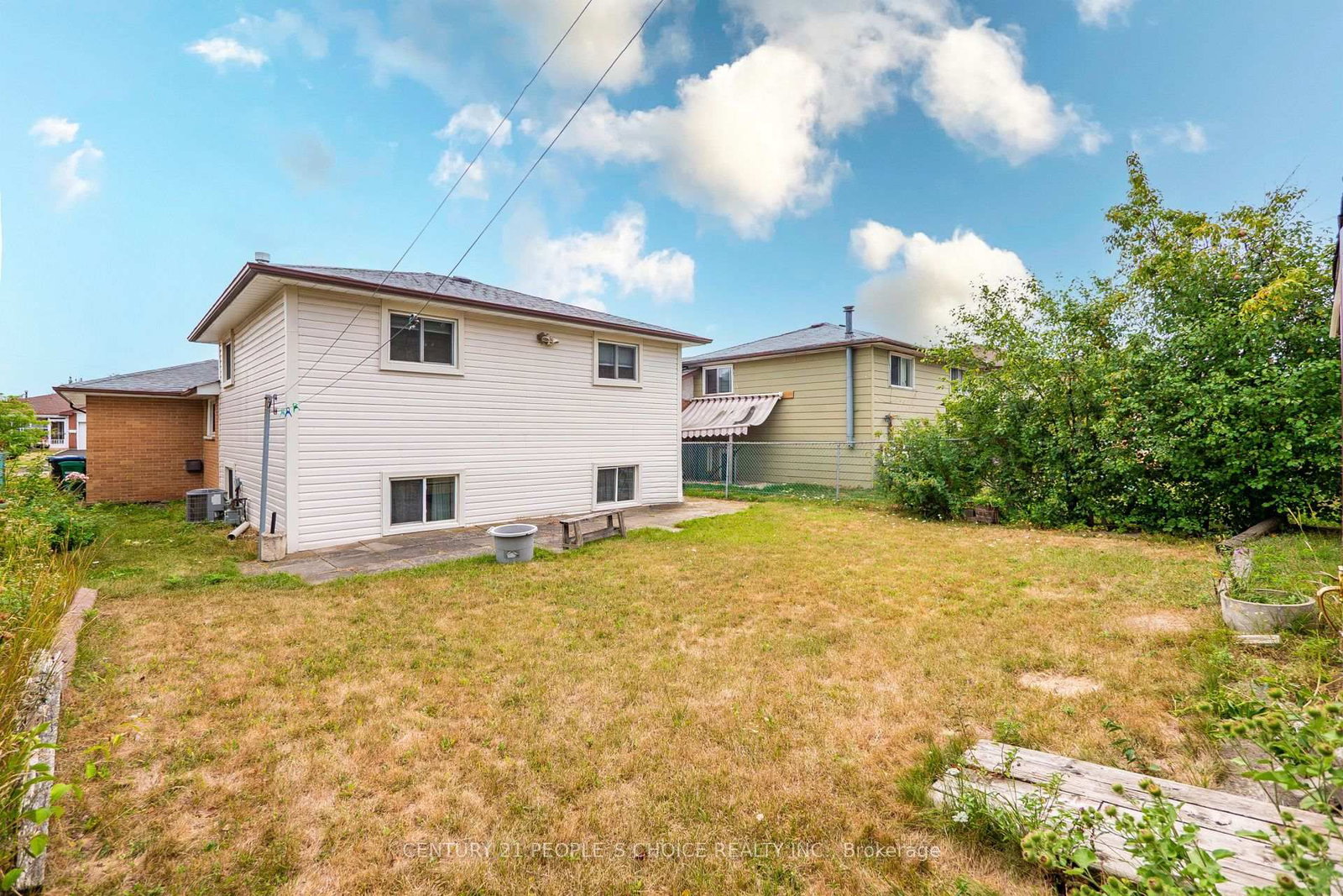 Detached House for sale at 3404 Monica Drive, Mississauga, Ontario, L4T 3E7 - Malton - MLS: W12721444