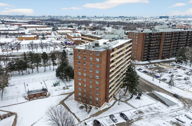 712 - 3555 Derry Rd E, Mississauga, L4T 1B2 | Image 2