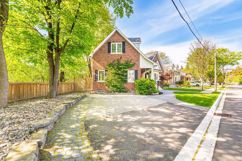 20 Fleming Ave, Brampton, L6Y 1K1 | Image 3