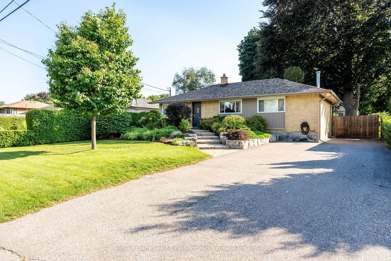 2176 Florian Rd, Mississauga, L5A 2M4 | Image 2