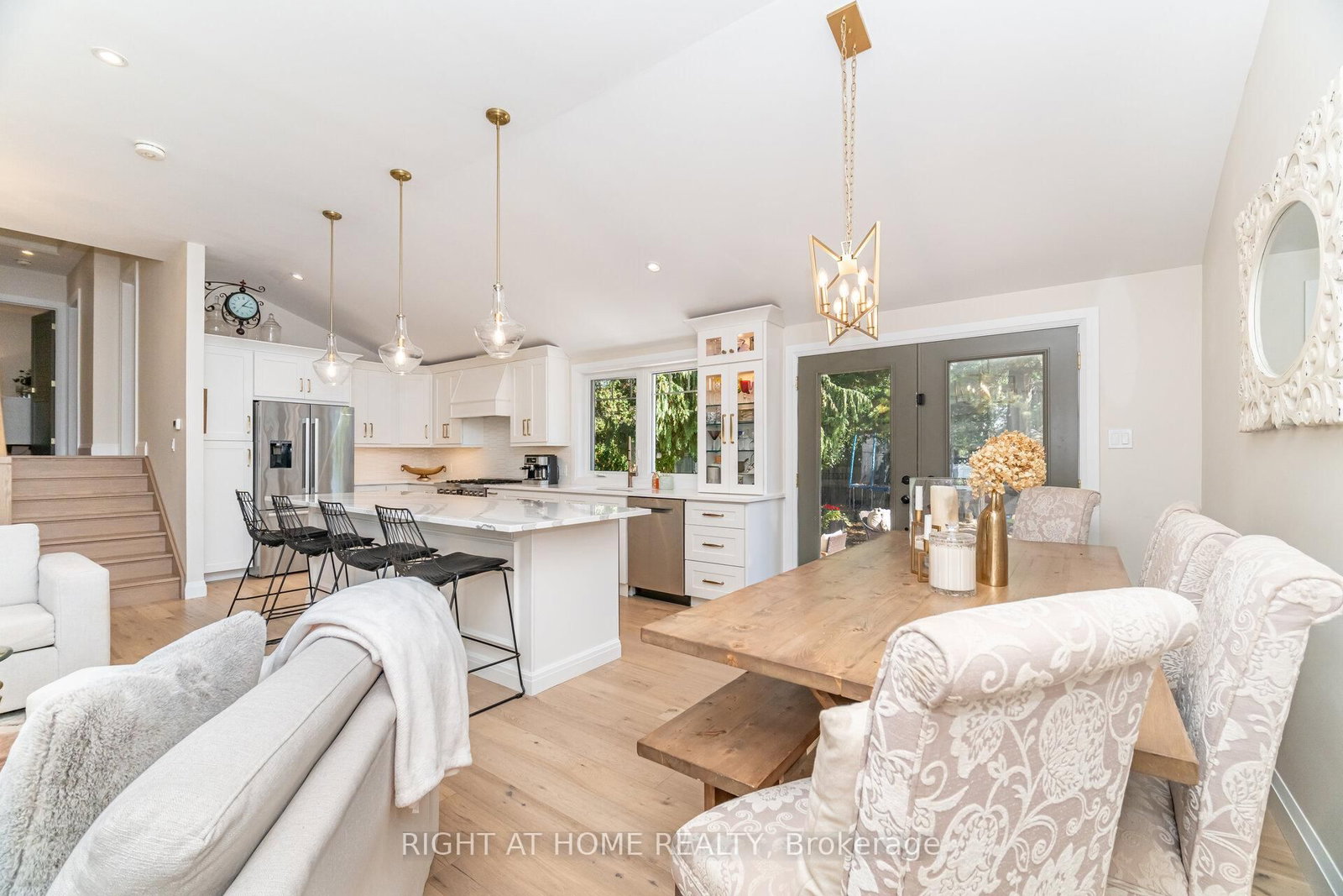 Detached House for sale at 5188 Cherryhill Crescent, Burlington, Ontario, L7L 4C4 - Appleby - MLS: W12723412