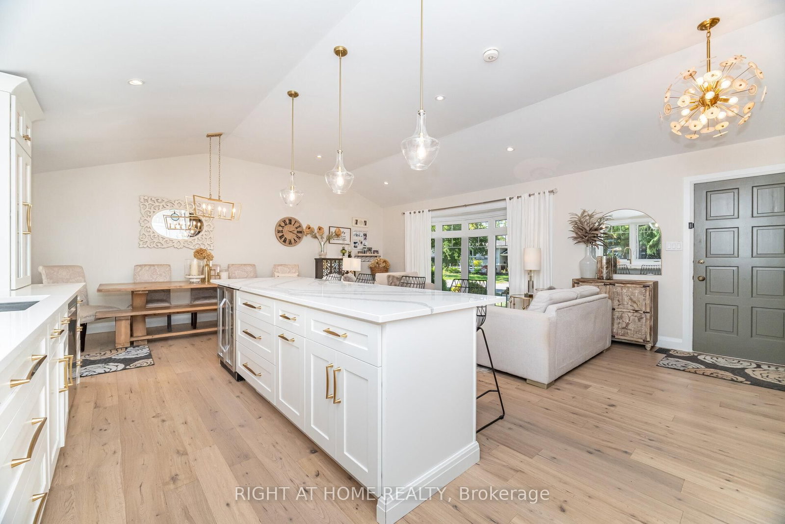 Detached House for sale at 5188 Cherryhill Crescent, Burlington, Ontario, L7L 4C4 - Appleby - MLS: W12723412