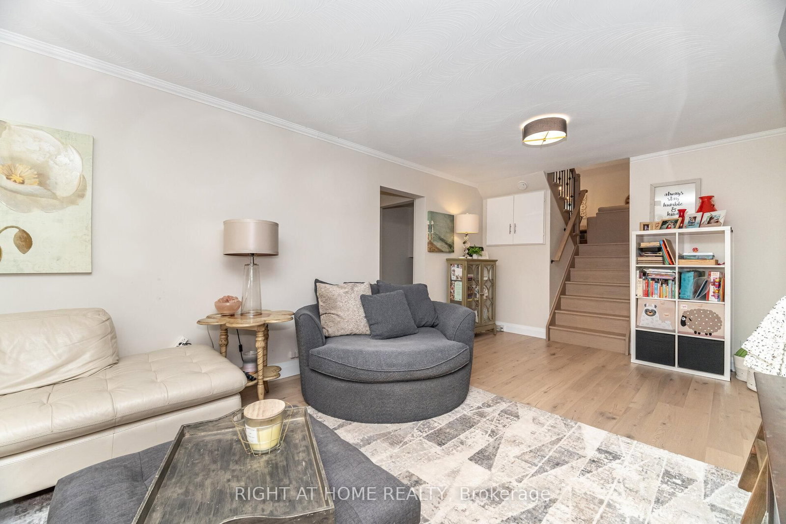 Detached House for sale at 5188 Cherryhill Crescent, Burlington, Ontario, L7L 4C4 - Appleby - MLS: W12723412