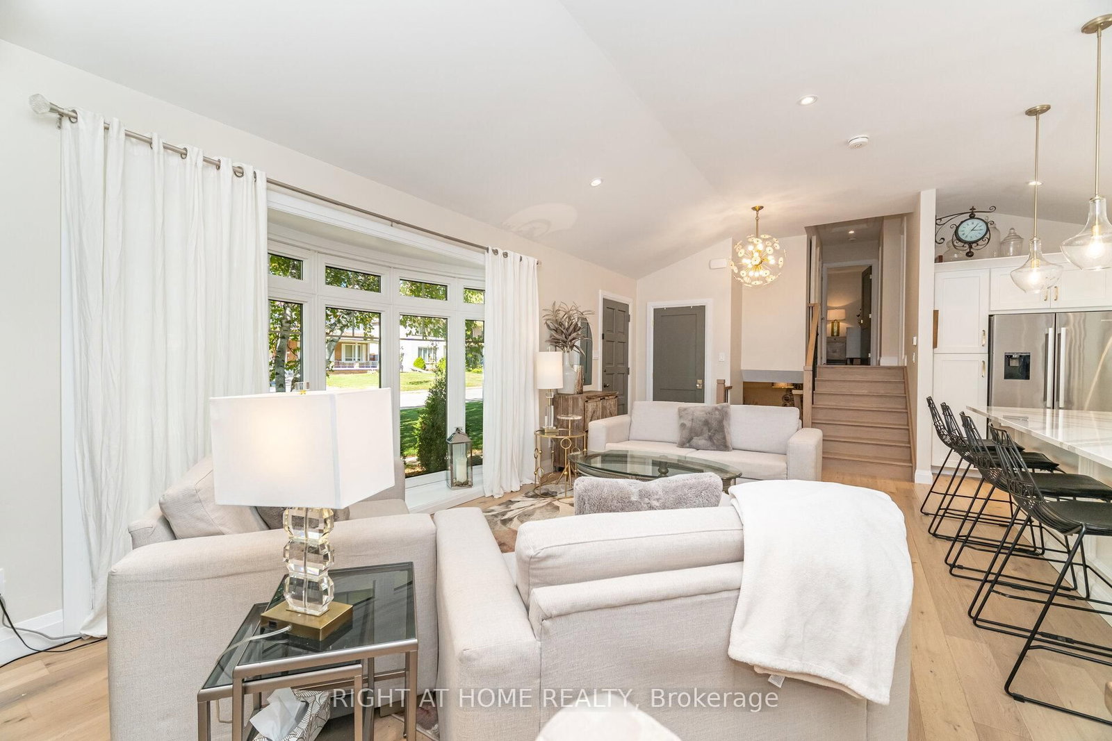 Detached House for sale at 5188 Cherryhill Crescent, Burlington, Ontario, L7L 4C4 - Appleby - MLS: W12723412