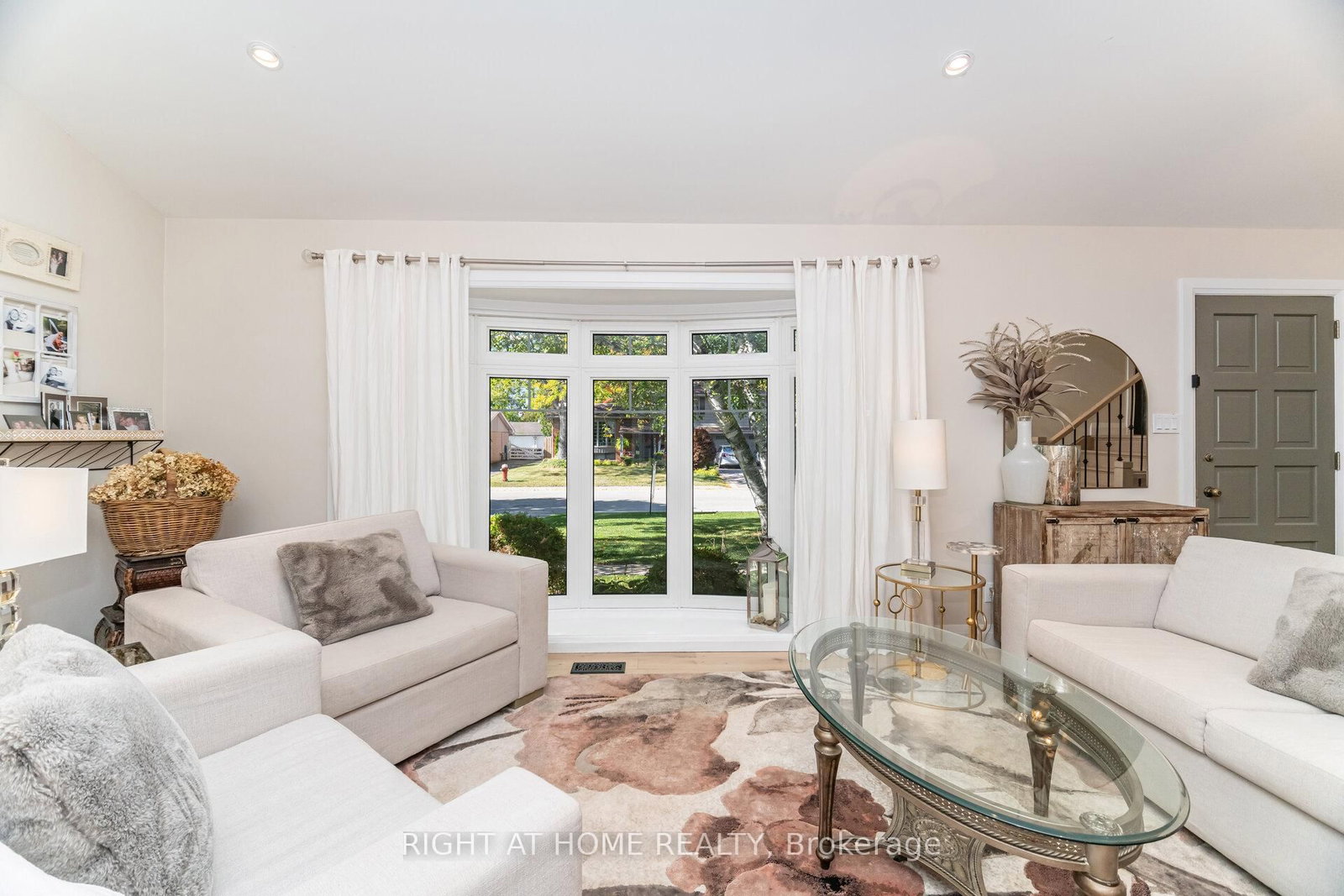 Detached House for sale at 5188 Cherryhill Crescent, Burlington, Ontario, L7L 4C4 - Appleby - MLS: W12723412