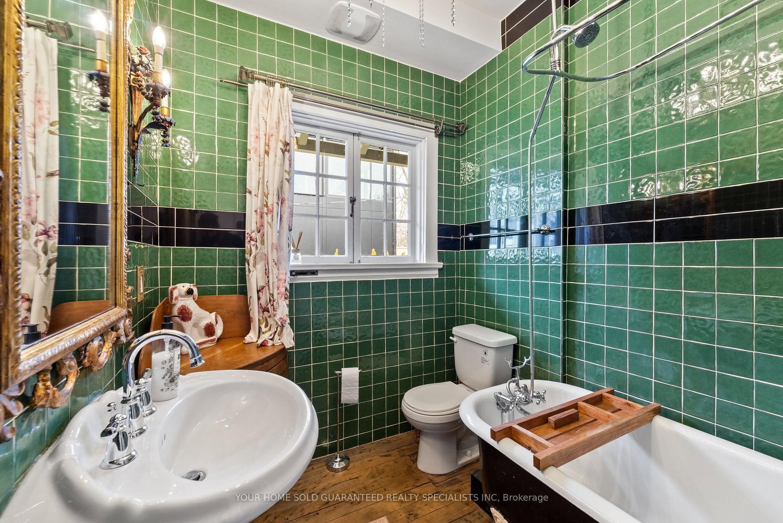 Detached House for sale at 227 Green Street, Burlington, Ontario, L7R 0B1 - Brant - MLS: W12723752