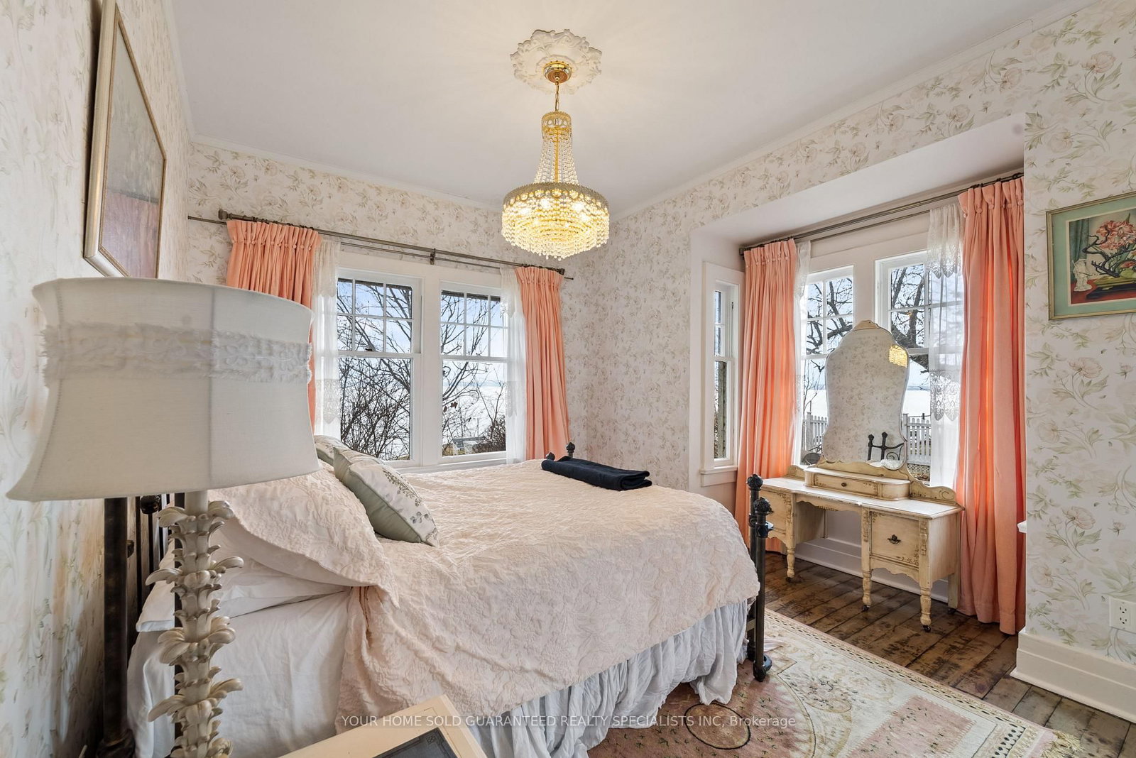 Detached House for sale at 227 Green Street, Burlington, Ontario, L7R 0B1 - Brant - MLS: W12723752