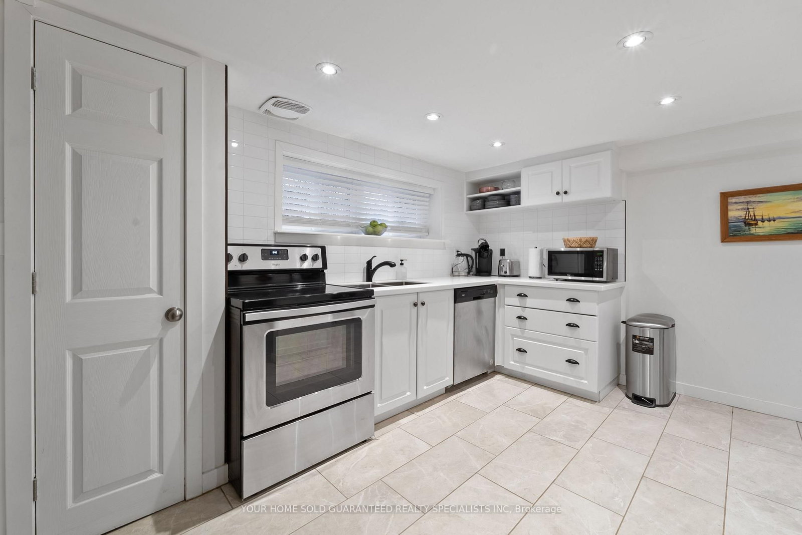 Detached House for sale at 227 Green Street, Burlington, Ontario, L7R 0B1 - Brant - MLS: W12723752