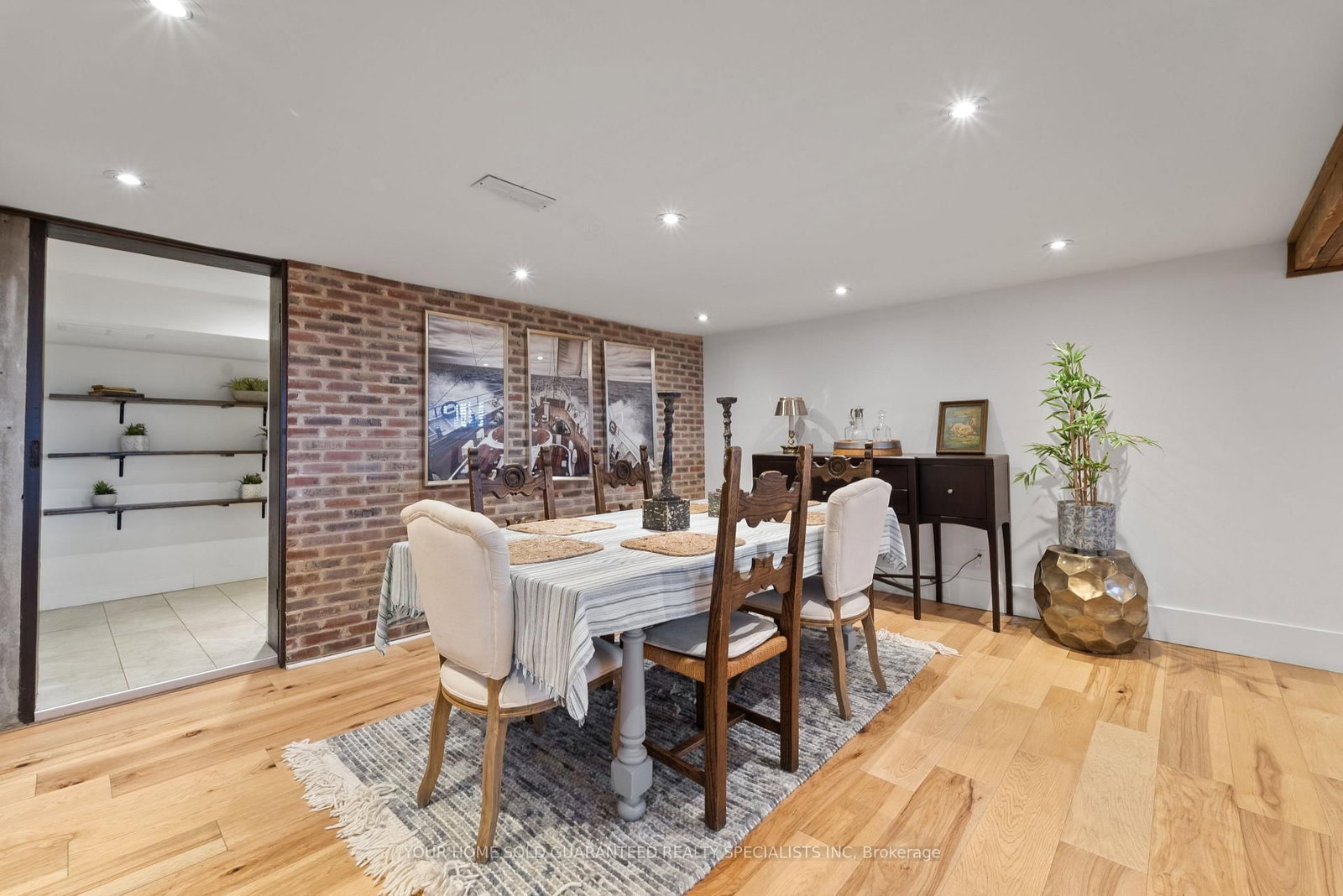 Detached House for sale at 227 Green Street, Burlington, Ontario, L7R 0B1 - Brant - MLS: W12723752