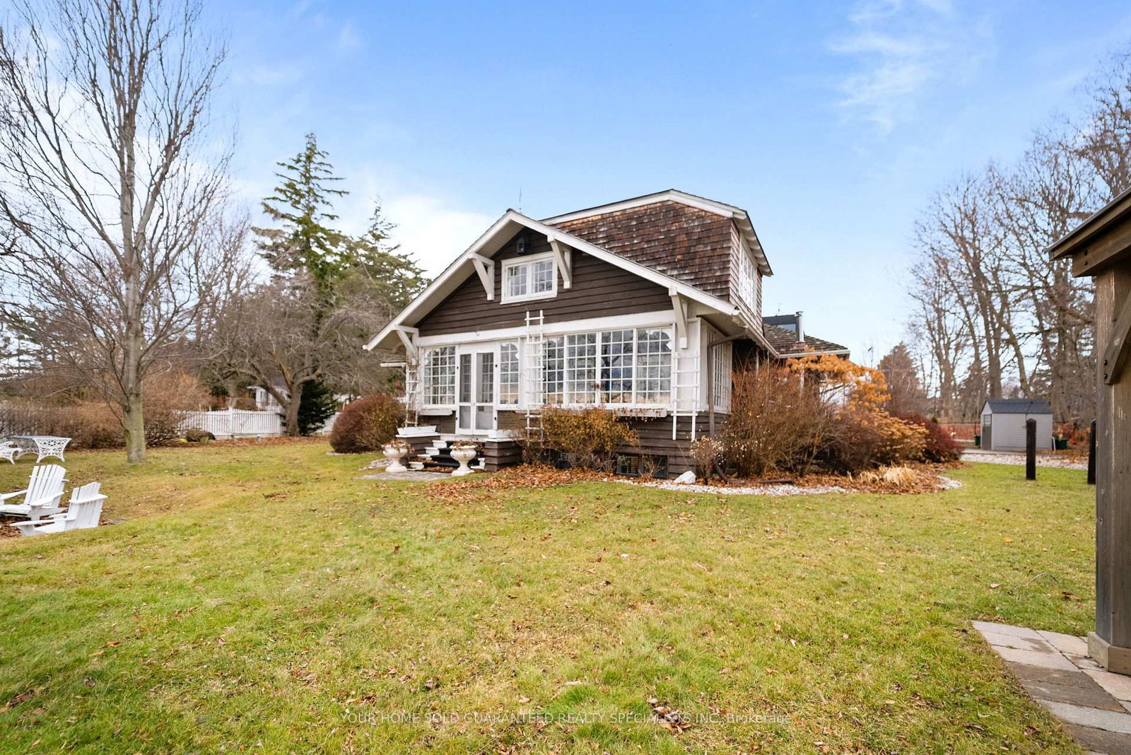 Detached House for sale at 227 Green Street, Burlington, Ontario, L7R 0B1 - Brant - MLS: W12723752