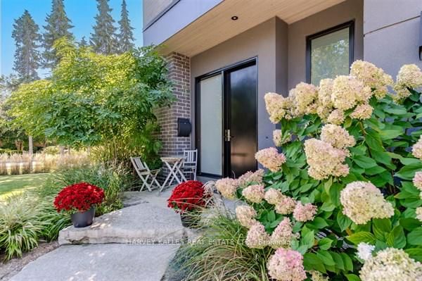 3279 Lakeshore Rd, Burlington, L7N 1A7 | Image 2