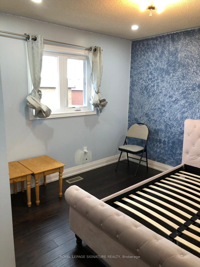 Room - 52 Pennsylvania Avenue