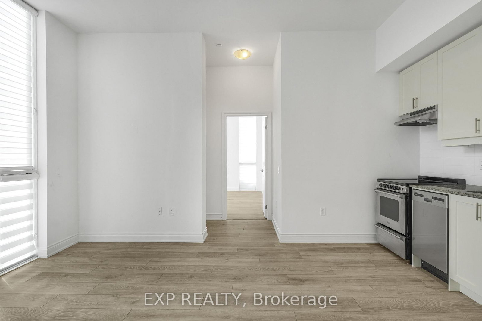 Condo for sale at 112-1050 Main Street, Milton, Ontario, L9T 9M3 - Dempsey - MLS: W12724412