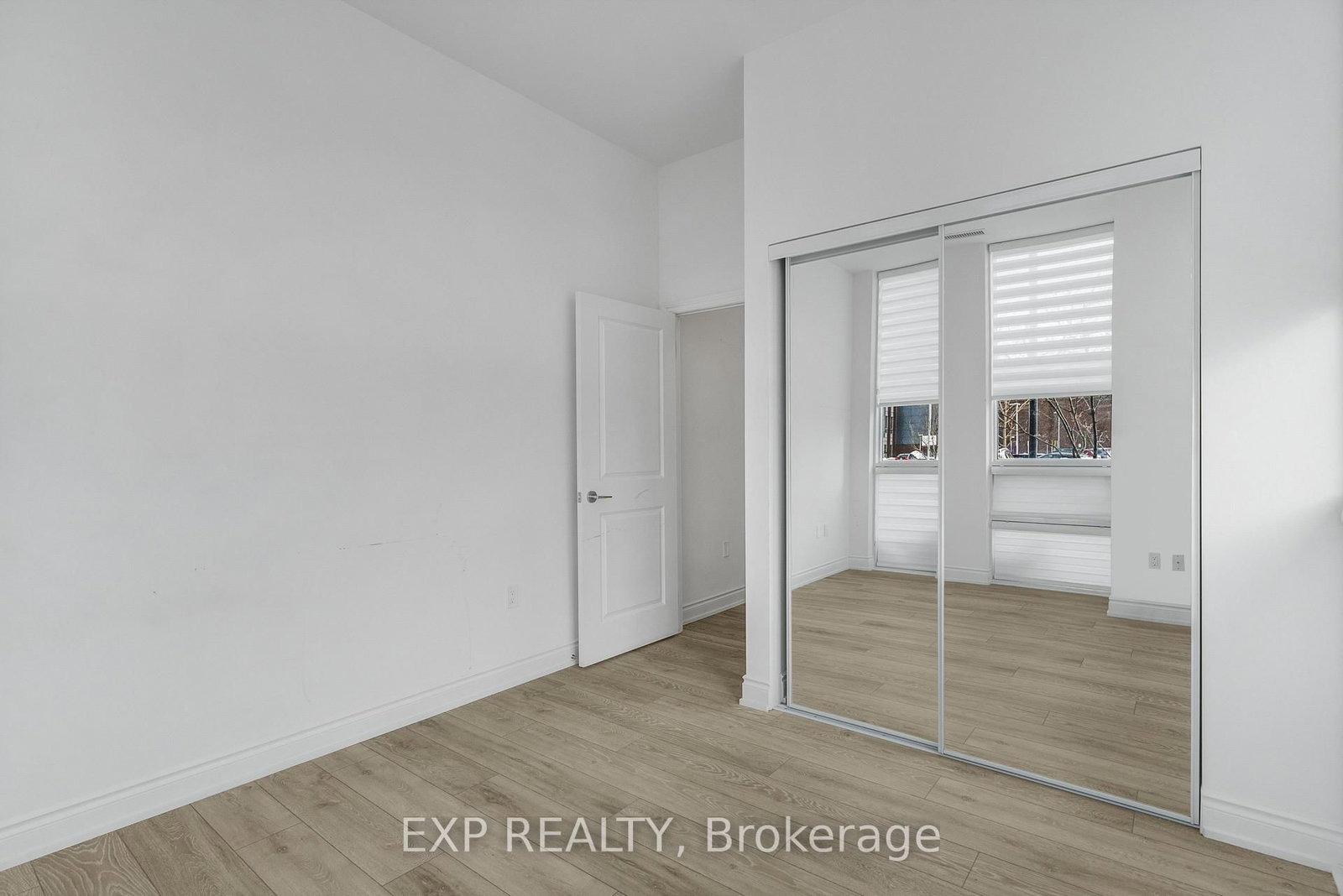 Condo for sale at 112-1050 Main Street, Milton, Ontario, L9T 9M3 - Dempsey - MLS: W12724412