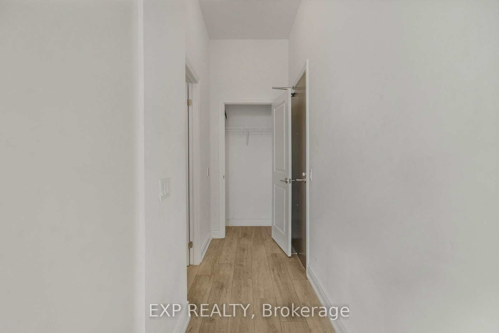 Condo for sale at 112-1050 Main Street, Milton, Ontario, L9T 9M3 - Dempsey - MLS: W12724412