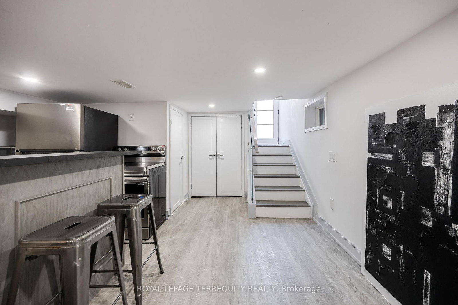 Semi-Detached House for lease at Bsmt-668 Indian Road, Toronto, Ontario, M6P 2C9 - High Park North - MLS: W12724836