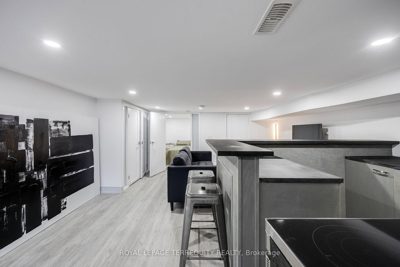 Semi-Detached House for lease at Bsmt-668 Indian Road, Toronto, Ontario, M6P 2C9 - High Park North - MLS: W12724836