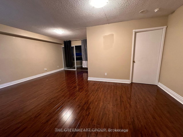 710 - 135 Hillcrest Avenue