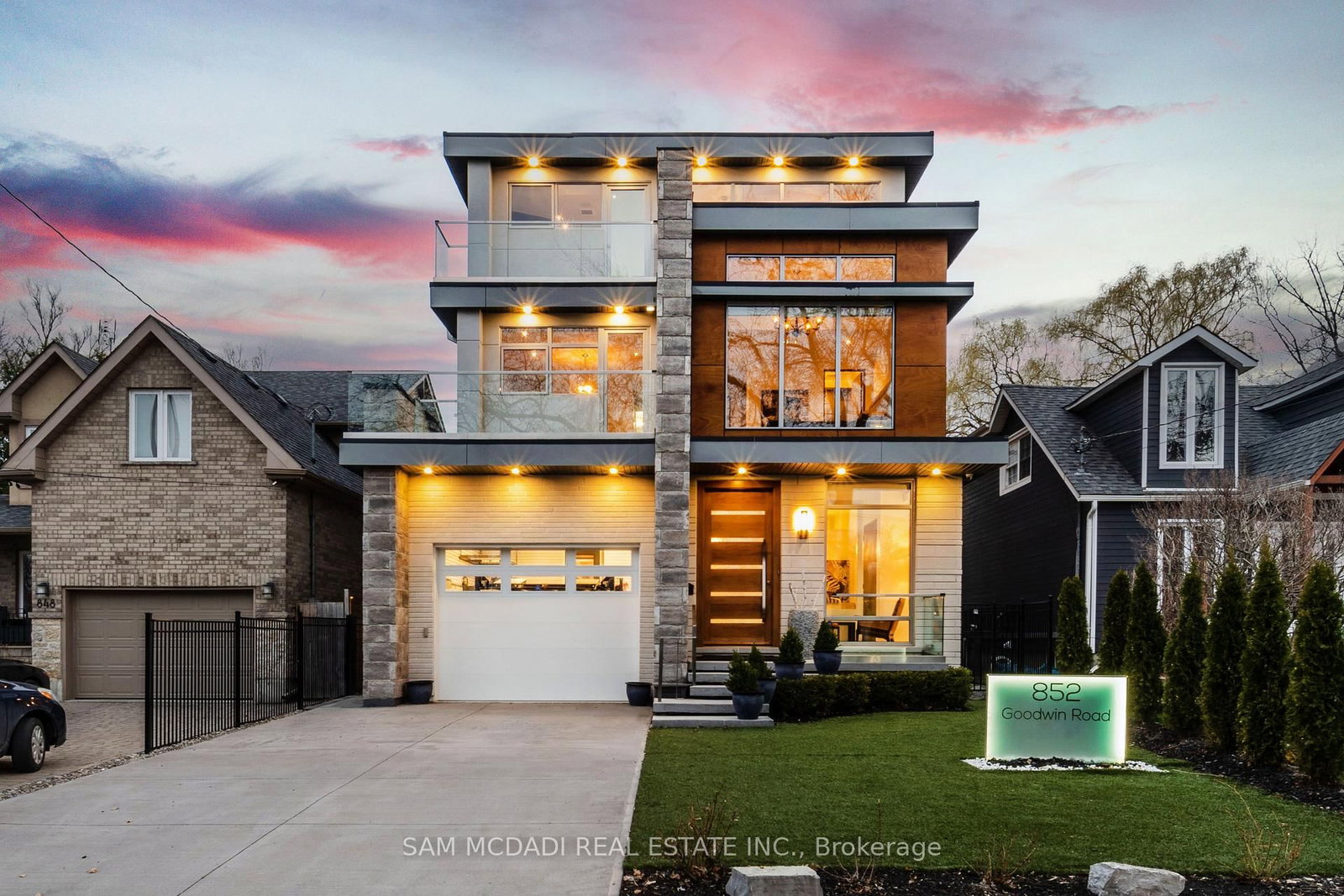 852 Goodwin Road • Mississauga, ON photo 1