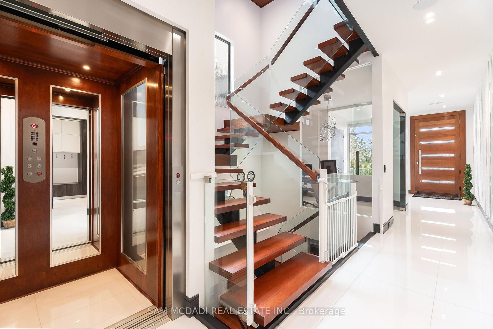 852 Goodwin Road • Mississauga, ON photo 5