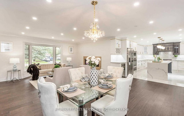 4 Blue Horizon Court