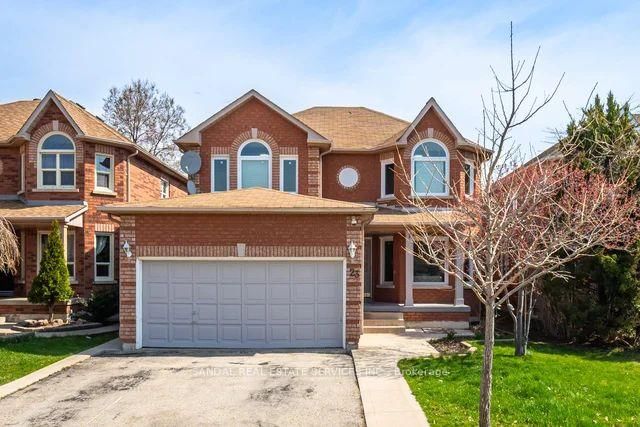 23 Fenflower Crt, Brampton, L7A 1H3 | Image 2