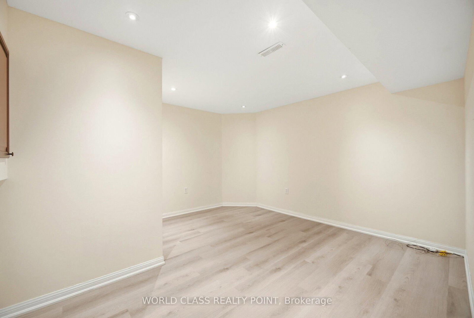 Semi-Detached House for sale at 727 Thompson Road, Milton, Ontario, L9T 5W8 - Beaty - MLS: W12726768