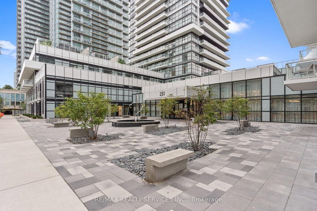 115 - 251 Manitoba Street