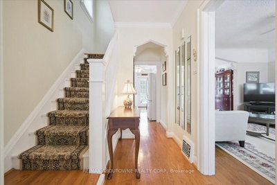 343 Douglas Avenue — photo 5