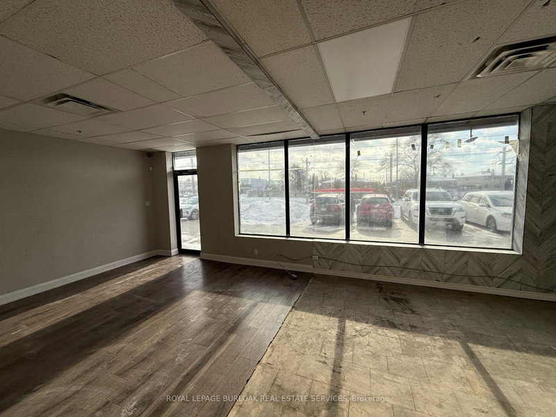 9 - 2450 Finch Ave W, Toronto, M9M 2E9 | Image 2